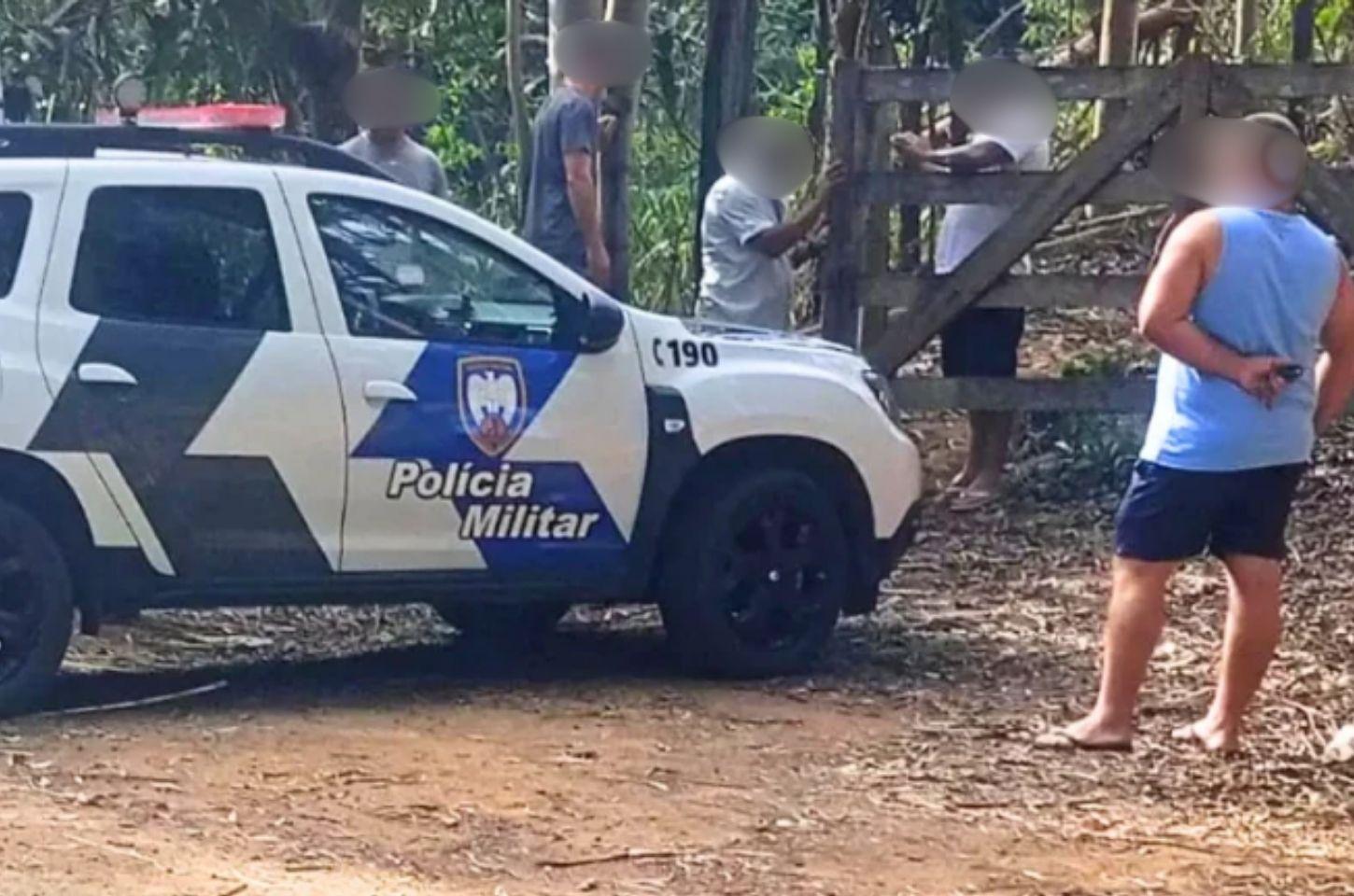 Corpo de homem com marcas de disparos é localizado em estrada na zona rural de Ibiraçu