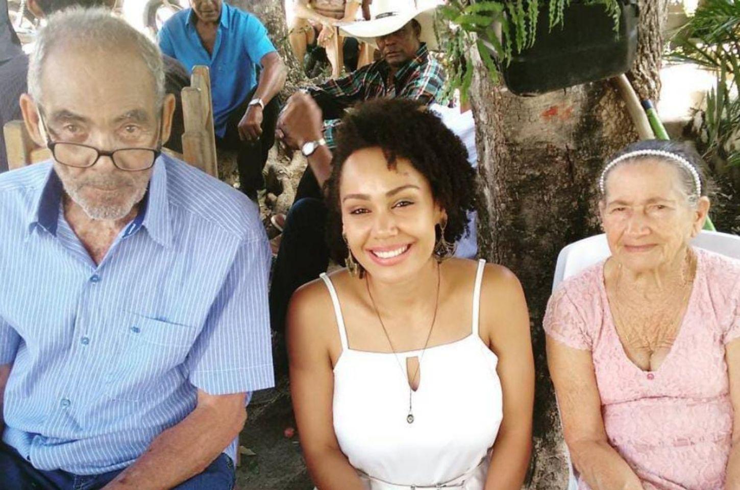 Dra Andressa Damaceno e seus avós  José e Maria ( IN MEMORIAN)