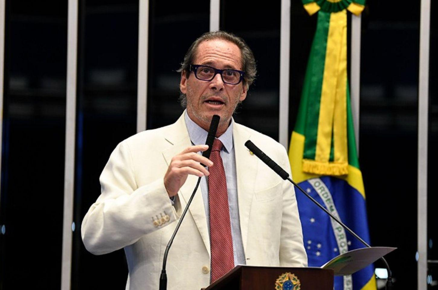 Ex-senador pelo Espírito Santo declara patrimônio de R$ 677,7 milhões e aparece como candidato mais rico do país