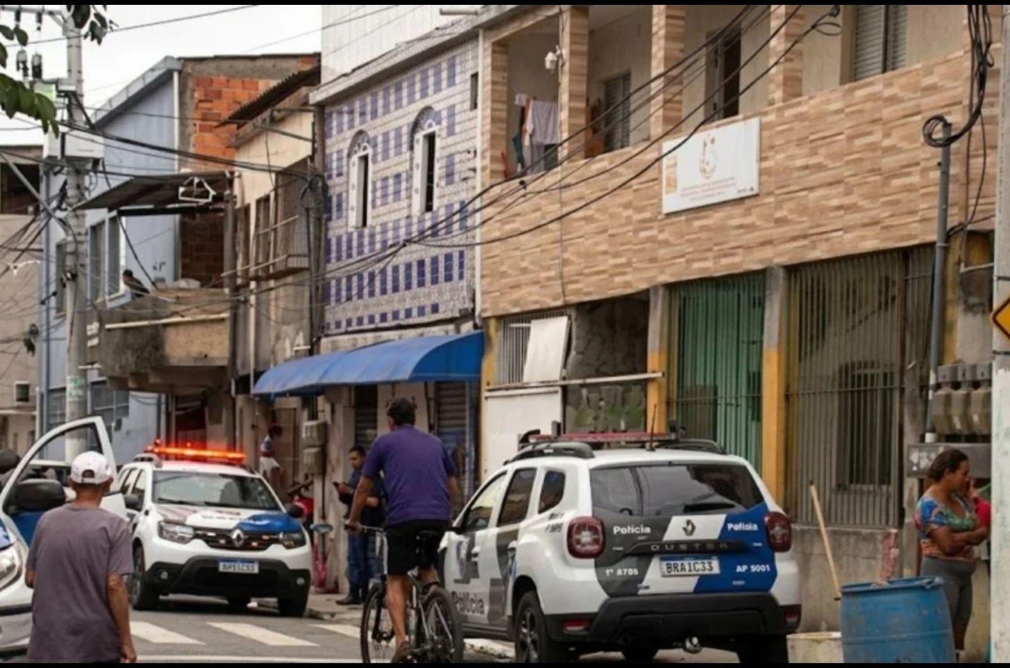 Mulher morre após ser atingida por faca durante discussão em Vitória