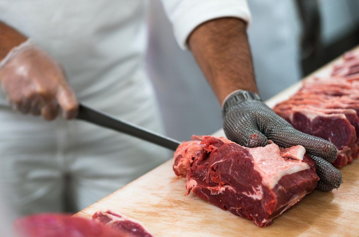 Polícia Civil investiga possível comércio de carne proveniente de furtos de gado no Sul do ES