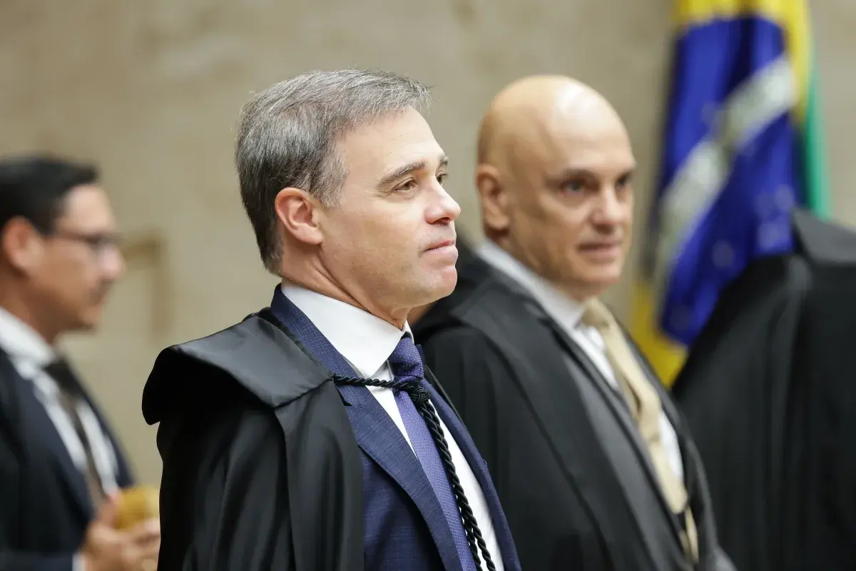 Fachin interrompe processo sobre Moraes e Vorcaro e leva caso ao plenário do STF
