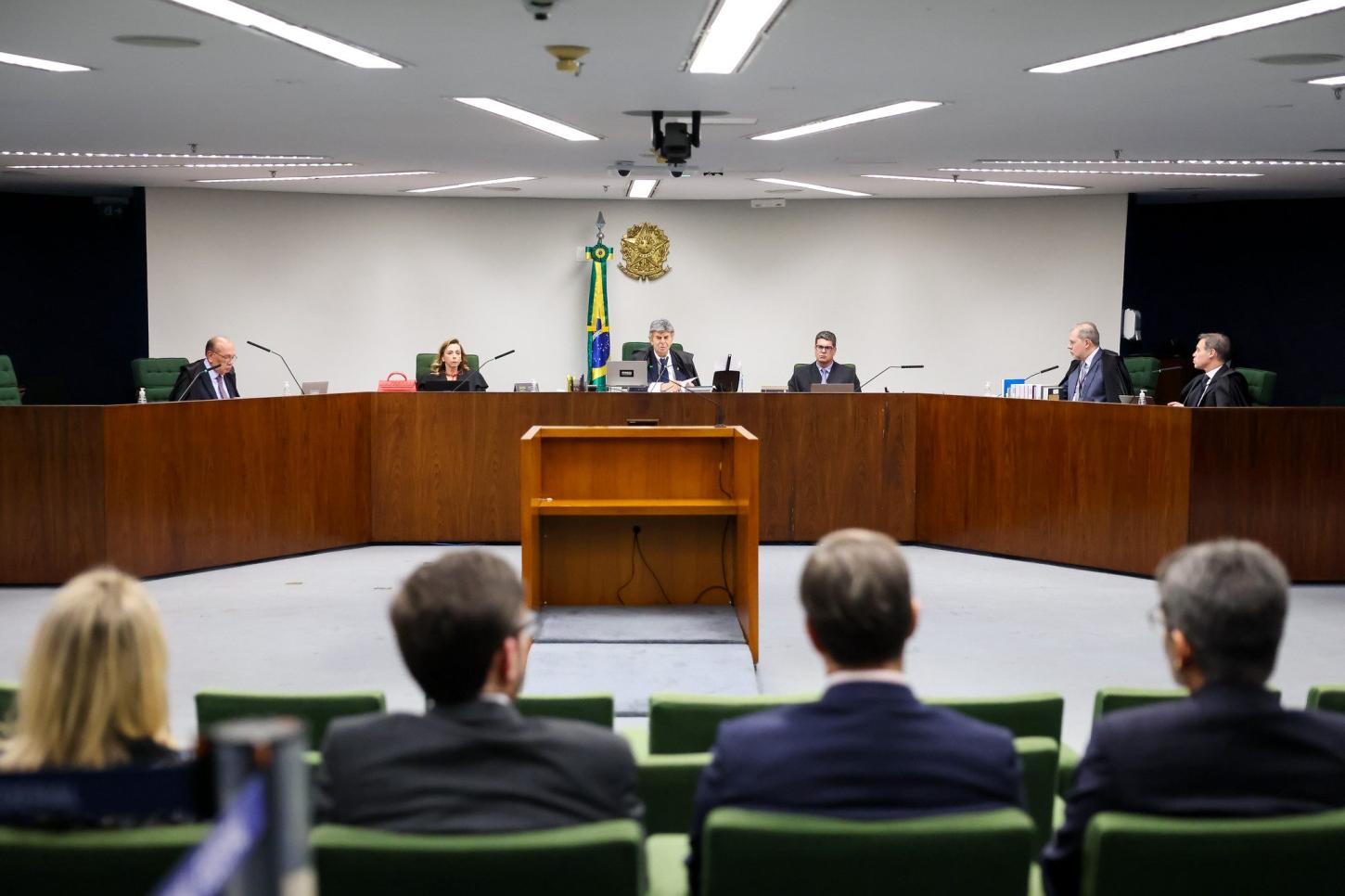 Maioria da 2ª Turma do STF mantém afastamento de Andrei Rodrigues do comando da PF