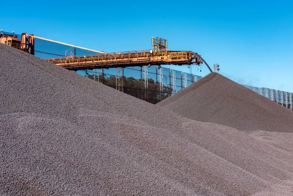 PIB do Espírito Santo cresce 4,8% no semestre, sustentado pela indústria extrativa
