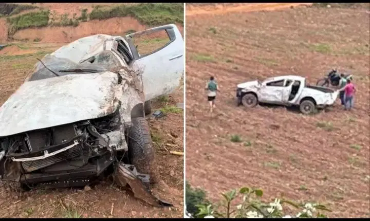 Caminhonete capota após sair da BR-262 e cair em ribanceira; motorista escapa com ferimento leve