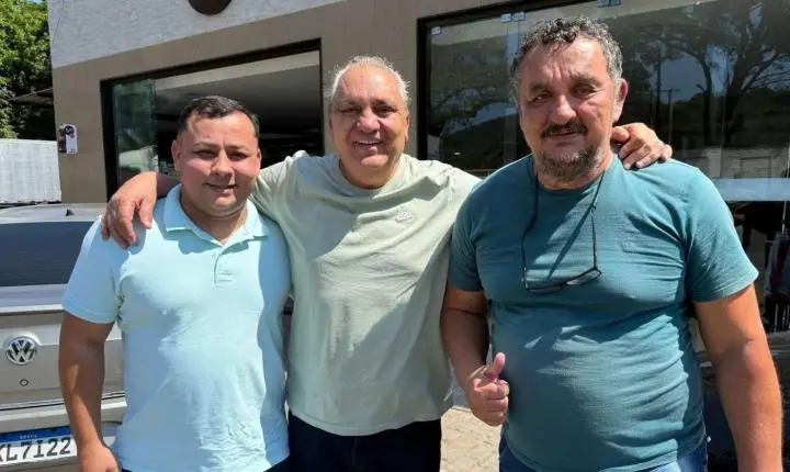 Em Cachoeiro, Branco conhece torcedor que recebeu o mesmo nome do tetracampeão