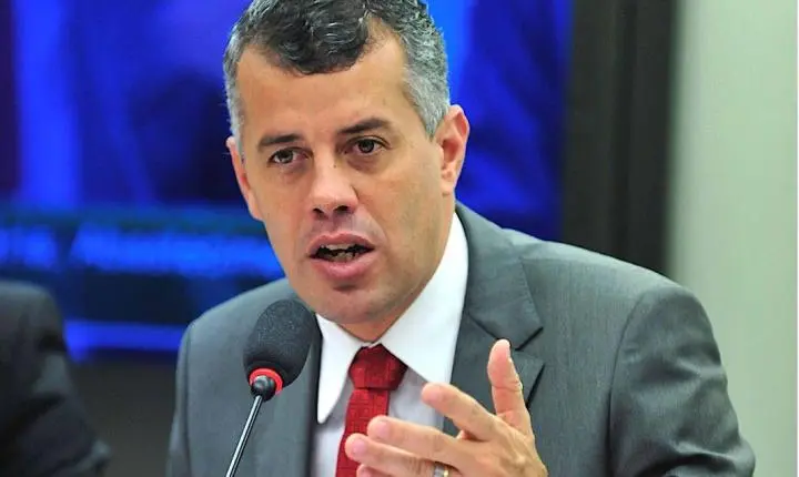 Evair de Melo defende classificação de facções criminosas como organizações terroristas