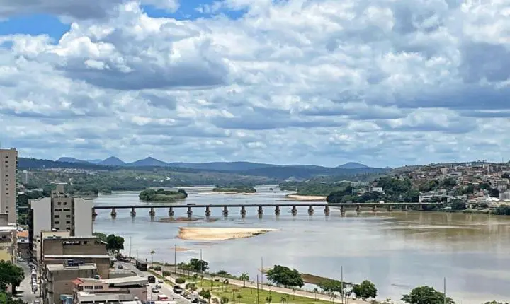 Furto de fiação e vandalismo afetam iluminação durante obras na Ponte Florentino Ávidos, em Colatina