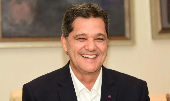 Justiça Eleitoral suspende propaganda de Ricardo Ferraço por divulgação incompleta de pesquisa
