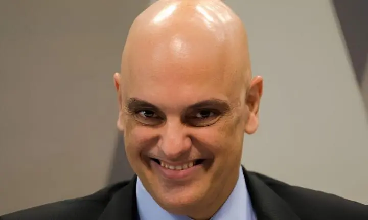 Moraes aponta suspeitas contra Mendonça e questiona atuação de colega no STF