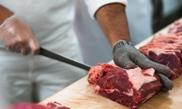 Polícia Civil investiga possível comércio de carne proveniente de furtos de gado no Sul do ES