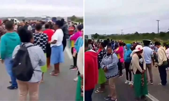 Protesto de comunidades quilombolas altera trânsito na BR-101, em São Mateus