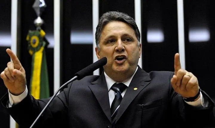 TRE-RJ restringe participação de Anthony Garotinho na campanha eleitoral